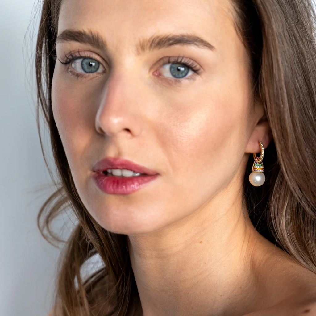 Julietta with Hoops White Pearls ACCESSORIES